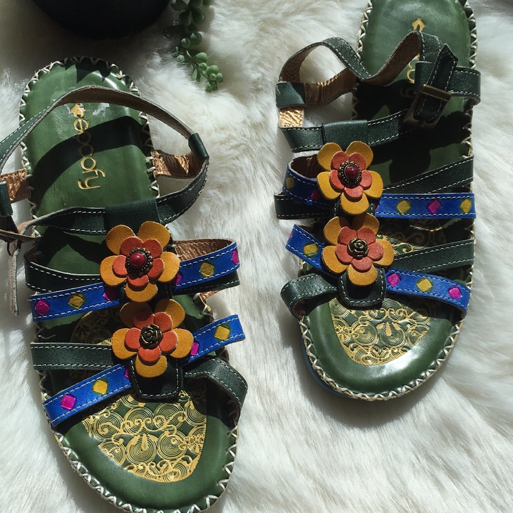 EOCOFY WOMEN SANDALS SIZE 39